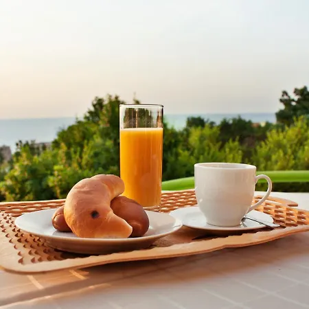 Ljuljak ゴールデンサンド