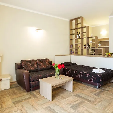 Ljuljak ゴールデンサンド