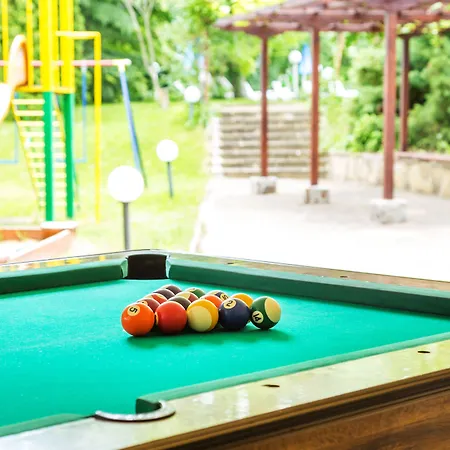 ホテル Ljuljak 3*