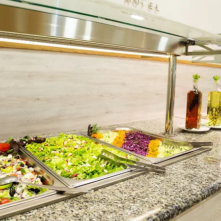 Ljuljak 3* ゴールデンサンド