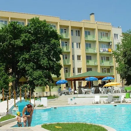 Ljuljak 3* ゴールデンサンド