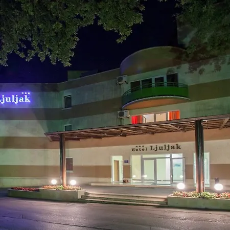 Ljuljak 3* ゴールデンサンド