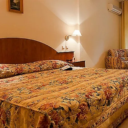 Ljuljak ゴールデンサンド