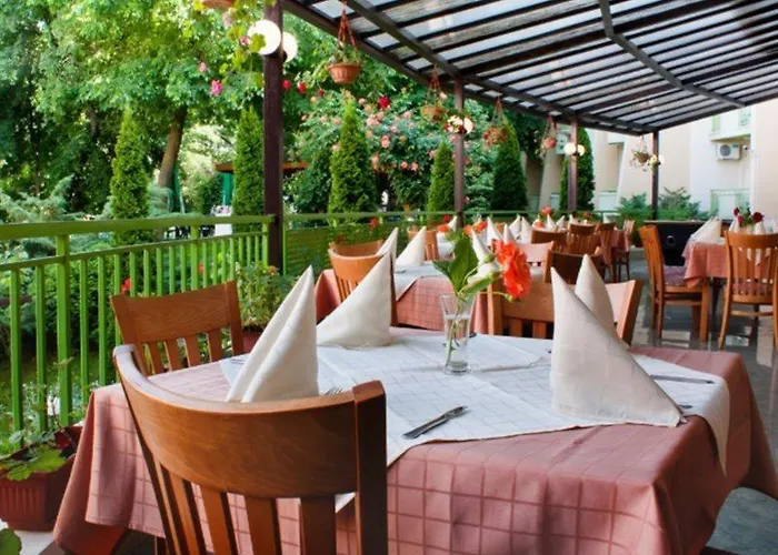 Hotel Ljuljak Goudstrand