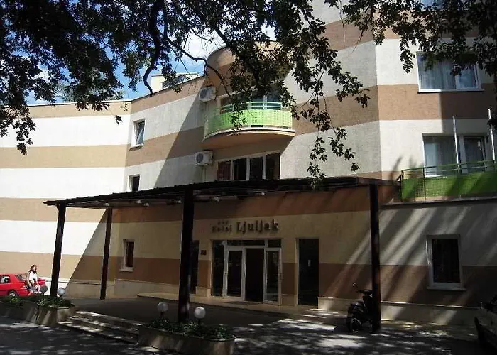 Ljuljak Hotel 3*